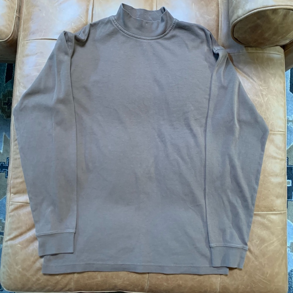 Vintage Cabelas Brown Turtleneck